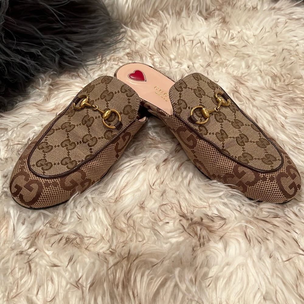 Gucci slides